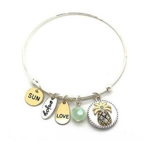 New “Pandora Style” Charm Bracelet. “Friends Forever”